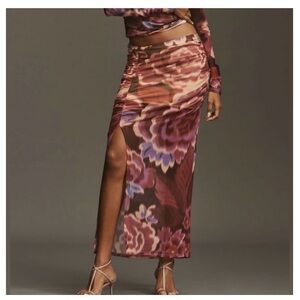 🟠NWT ANTHROPOLOGIE Ruched Side-Slit Maxi Skirt in Burgundy/Mauve Floral SMALL